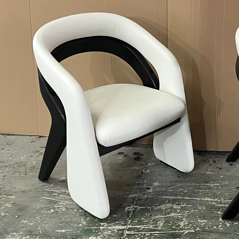 

Wooden Frame Personalized Lounge Chair, Velvet Leather Chair Apartment Bedroom Lounge Chair