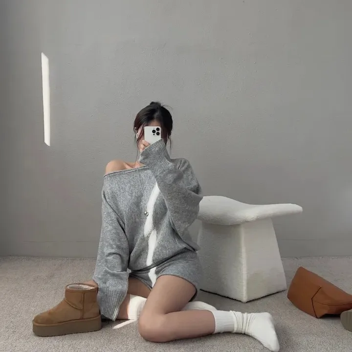 

Faionable High Waist Cuffed ort Pants Women's Knitted Sweater Set oulder Bared Slant Collar Long Sve Autumn New Sle