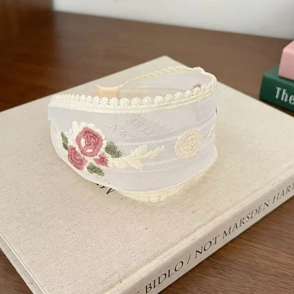 

Hair Accessories Wide Edge Lace Flower Headband Mesh Headdress Women's Hair Bands Embroidered Flower Flower Hair Hoop Women