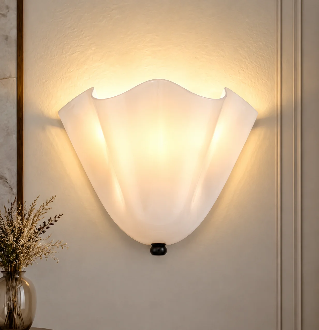 Colored Berry Glass Wall Lamp Shell Shape LED Retro Wall Light Bedroom Bedside Wall Sconce for Living Room Corridor Decor Light