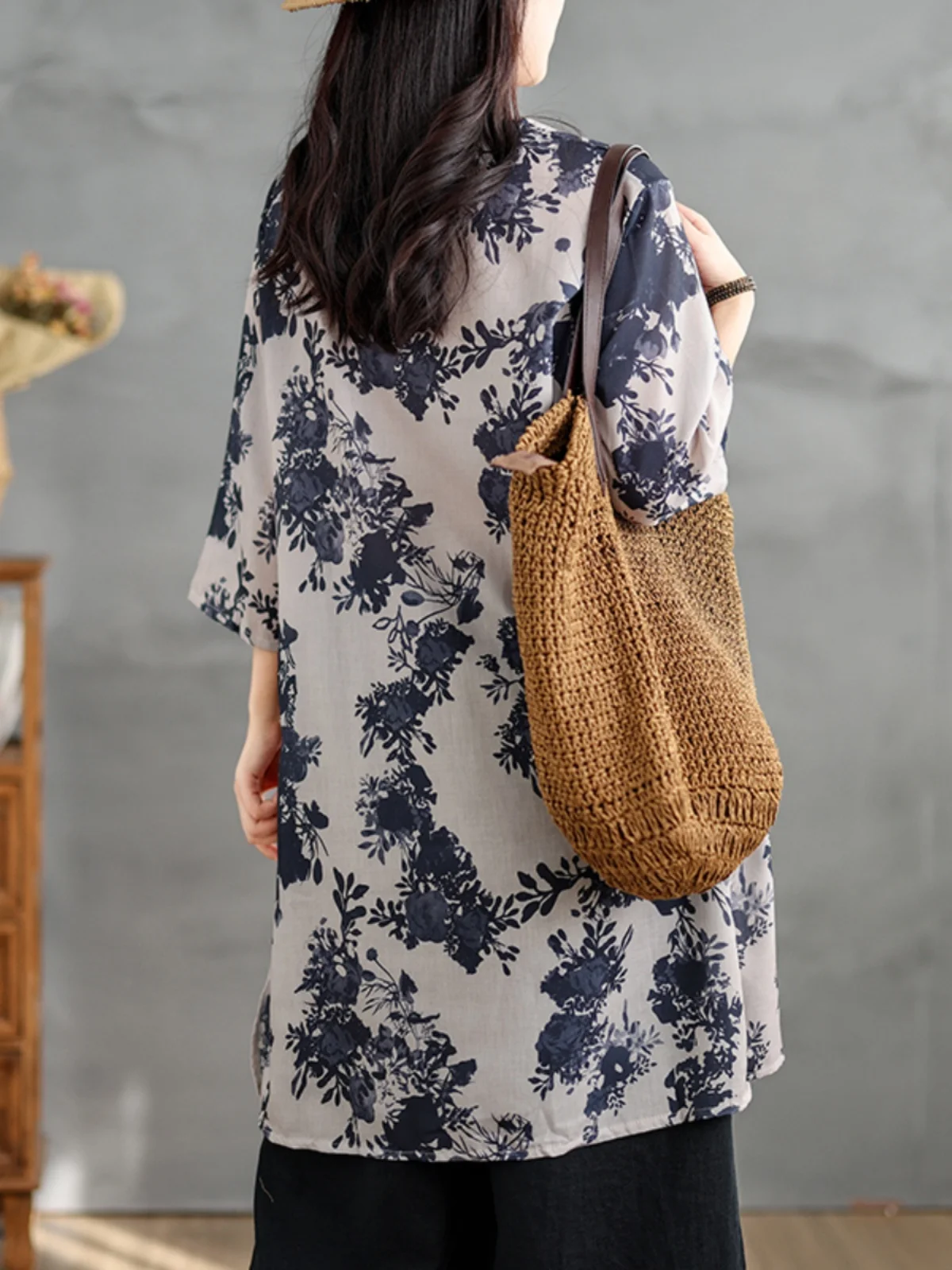 Jersey Retro holgado de algodón y lino para mujer, jersey fino con escote en V, Top informal de longitud media con estampado europeo