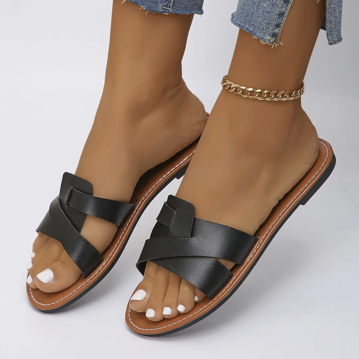 Zapatos de talla grande 35-43 para mujer, zapatillas de verano para mujer, chanclas planas para playa al aire libre, sandalias femeninas, zapatos deslizantes, sandalias para mujer