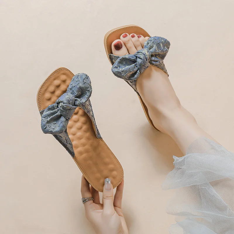 Women Wearing Slippers For Summer Wear 2023 New Flat Bottomed Soft Bow Shaped Beach Flip Flops, Size 35-43