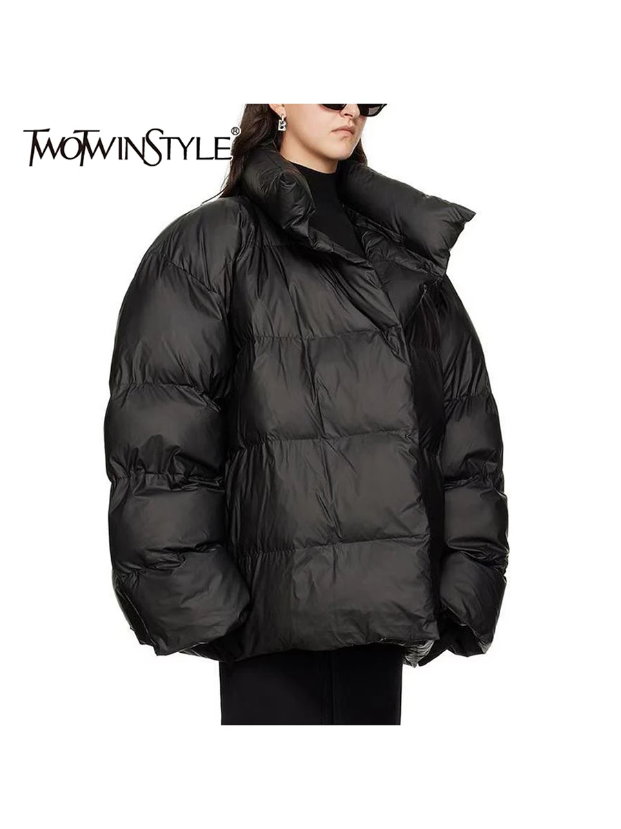 

TWOTWINSTYLE однотонные свободные пушистые минималистичные парки для женщин с воротником-стойкой и длинными рукавами, черная парка, женская модная одежда, новинка