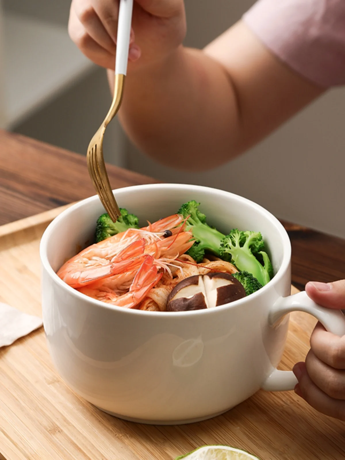 Large Size Ceramic Soup Bowl with Lid Microwavable Instant Noodles Bowl Student Dormitory Dining Hall Tableware Set Casserole