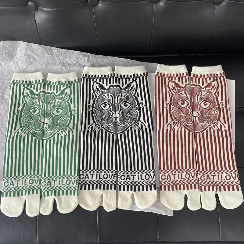 High Quality Split Toe Woman Cotton Socks Spring Autumn Winter Cat Pattern Letters Stripes Comfortable Two-Toed Women's Tabi Sox