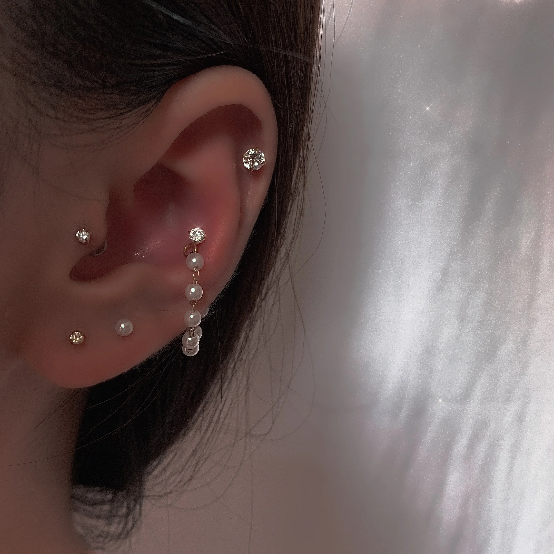 

Sweet Korean Sle Pearl Chain Earring Ba Clasp Ele Soft Cartilage Ear Stud Titanium Steel Faion Jewelry for Women