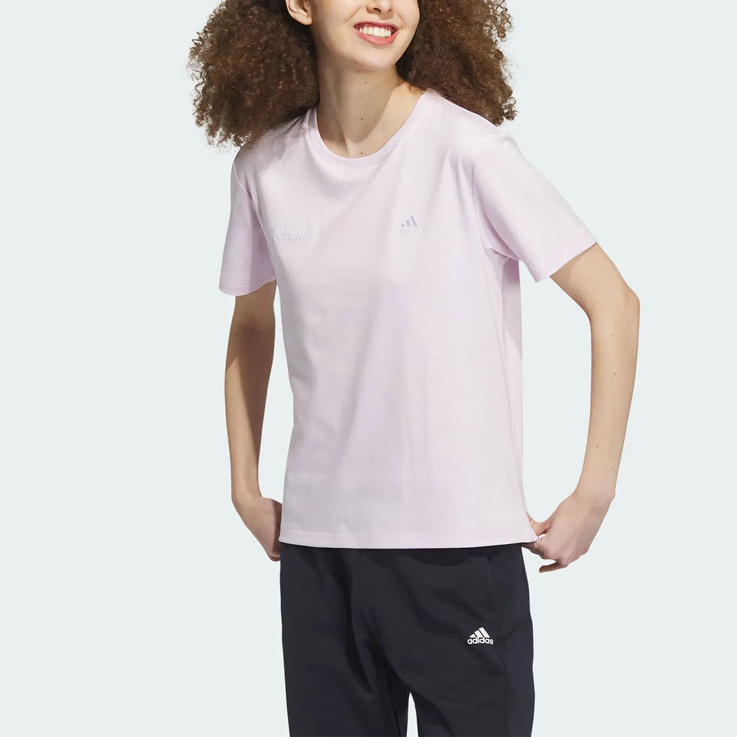 

Оригинальная женская футболка Adidas RCO GFX TEE для повседневного спорта с коротким рукавом IP7098