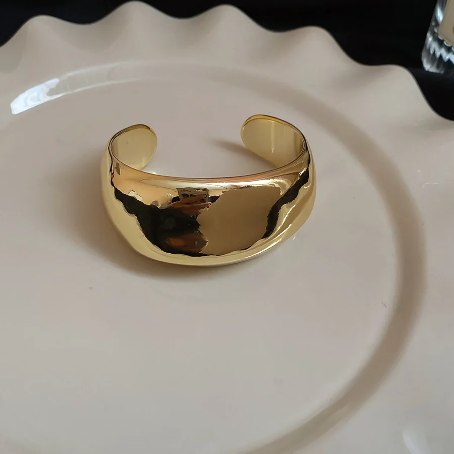 غير النظامية هندسية الملتوية المفتوحة أساور للنساء الأوروبية والأمريكية شخصية سوار مبالغ فيها مزاجه المجوهرات