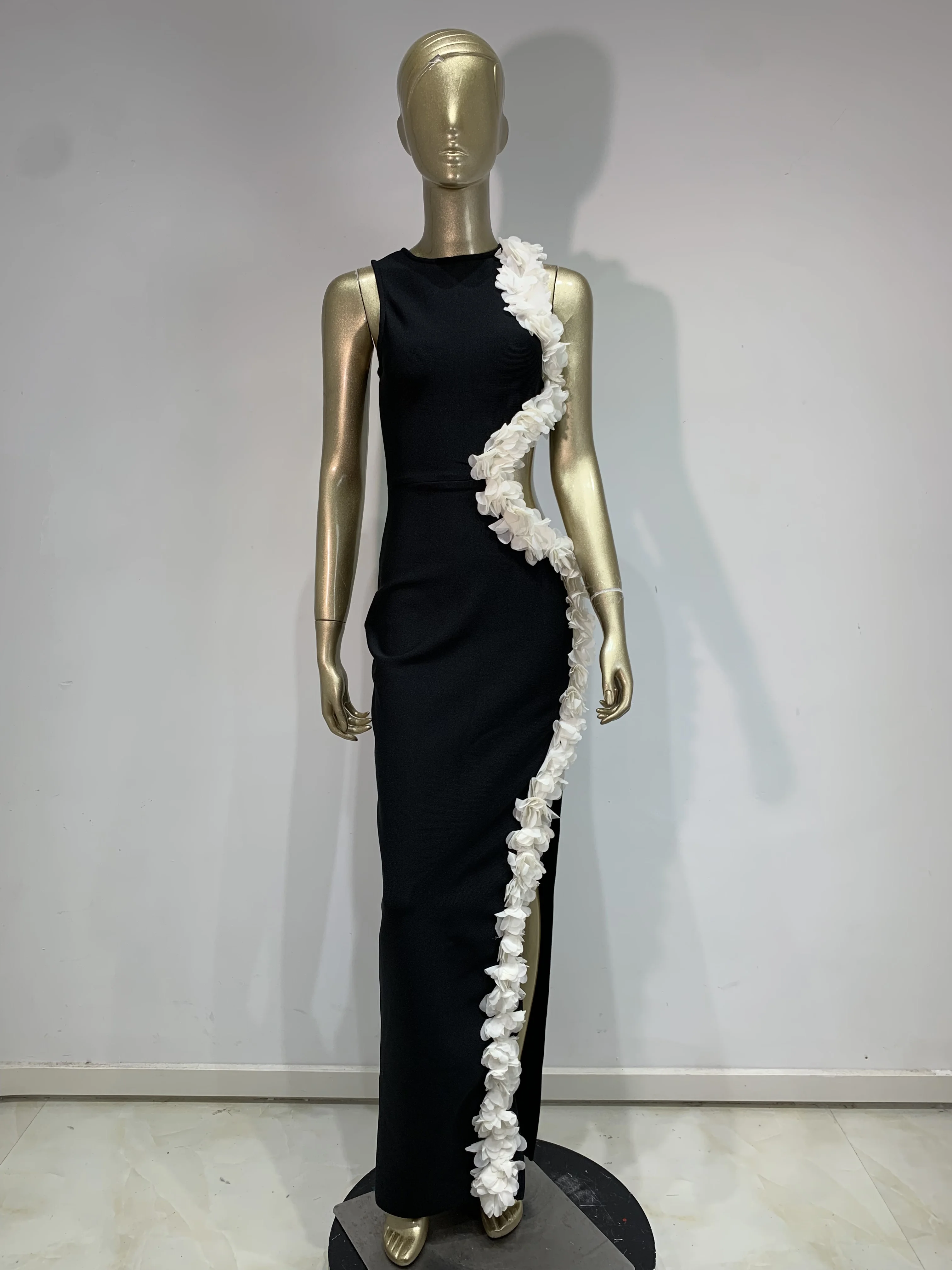 Women Luxury Designer Bandage Dress Black Cut Out White Appliques Maxi Long Bodycon Celebrity Evening Party Runway Dresses