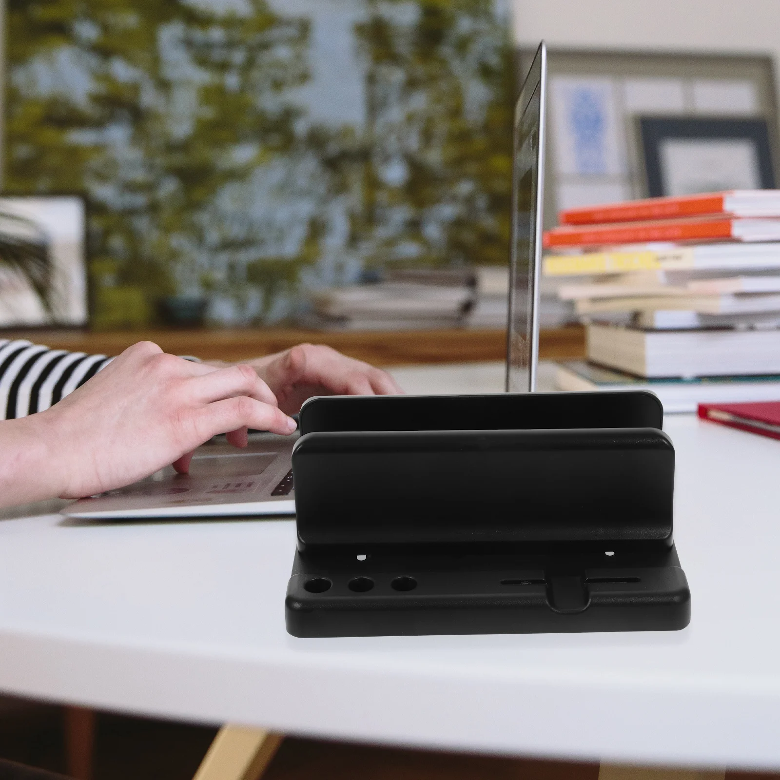 

Подставка для ноутбука Складной настольный держатель Подставка для портативного компьютера Черная пластиковая основа