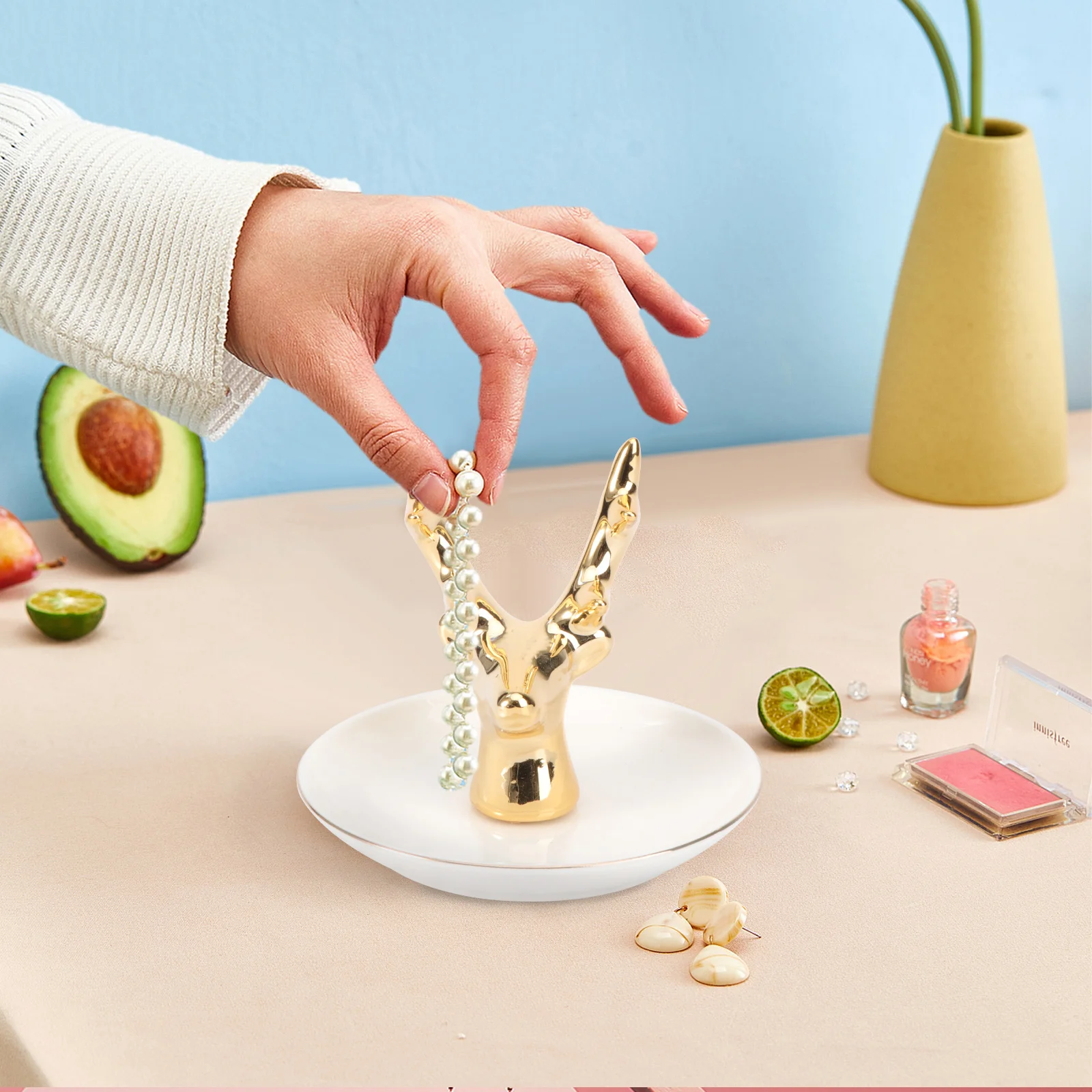 

Unique Jewelry Display Creative Ornament Ceramics Handicraft Home Storage Plate Necklace Tray
