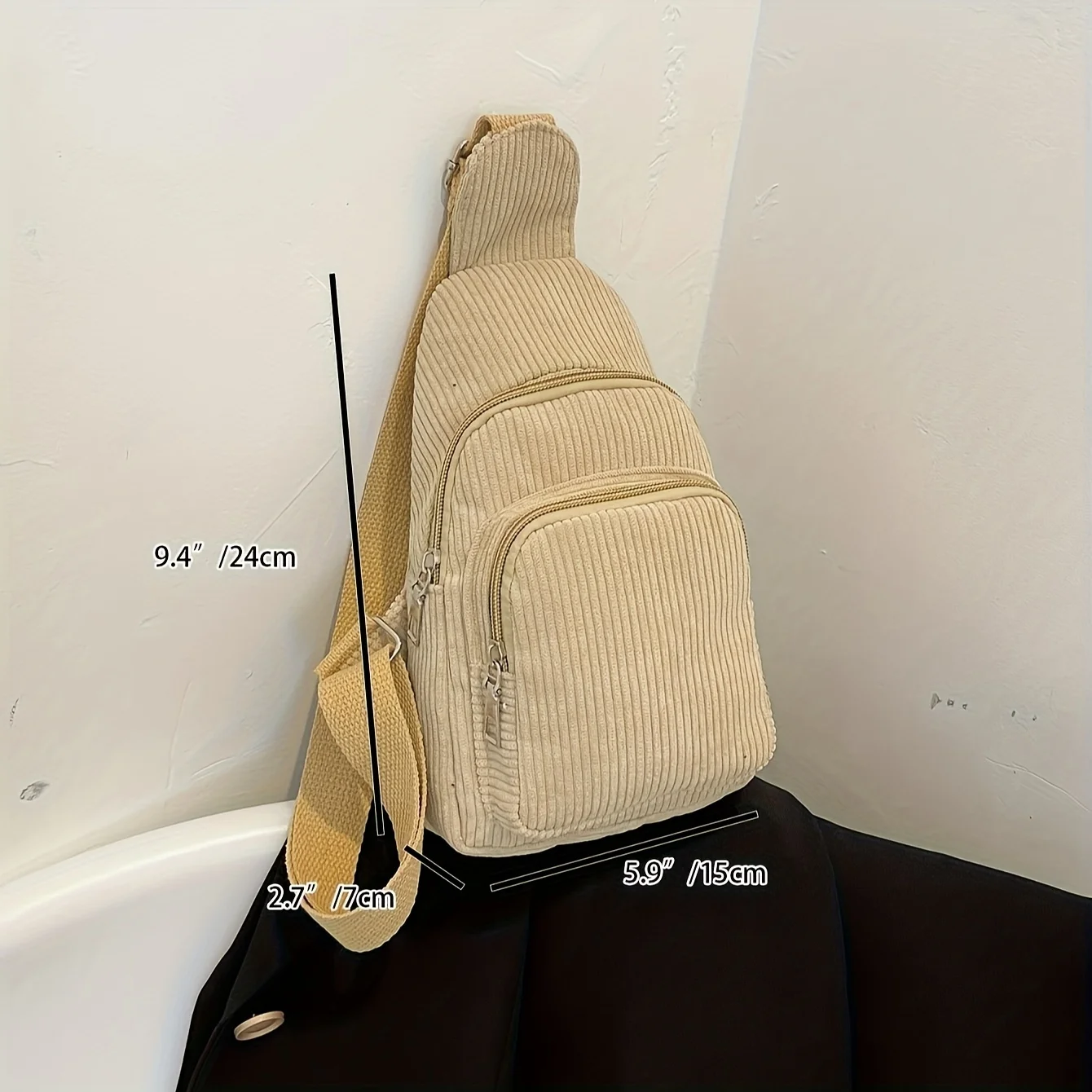 Cord-Damen-Brusttasche, Lässige Leichte Hüfttasche, Koreanischer Stil Vielseitige Einfarbige Extra Weiche Crossbody-Tasche, Schlichte Cord-Umhängetasche – Detail 2
