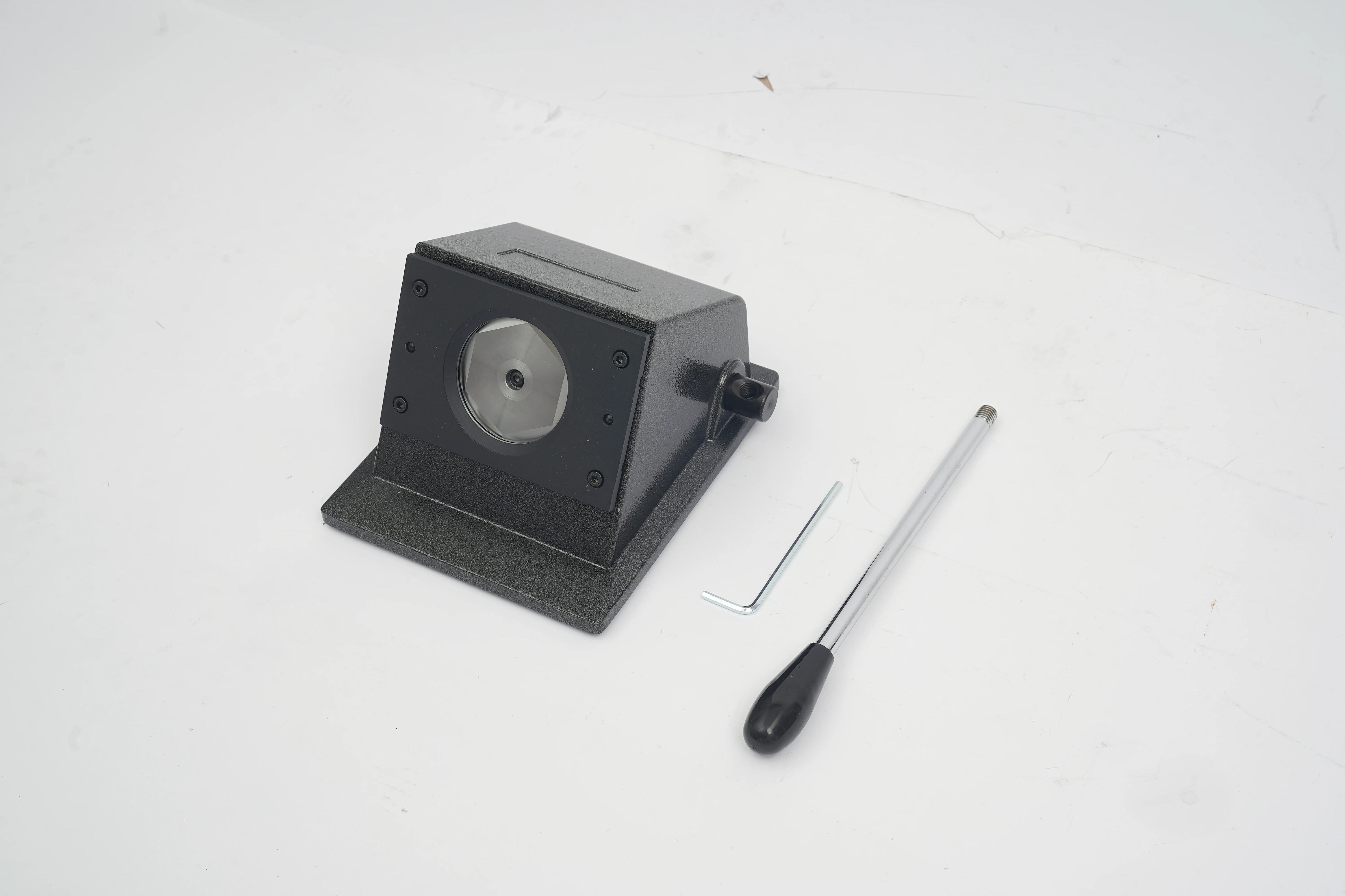 2.74in Punch Die Cutter, 8.3x7in Stable Base, Long Lever Handle 10.8in, Built-in Limit Port Anti-Overpressure, for Badge Medal Making, Paper Photo Cardboard Cutting