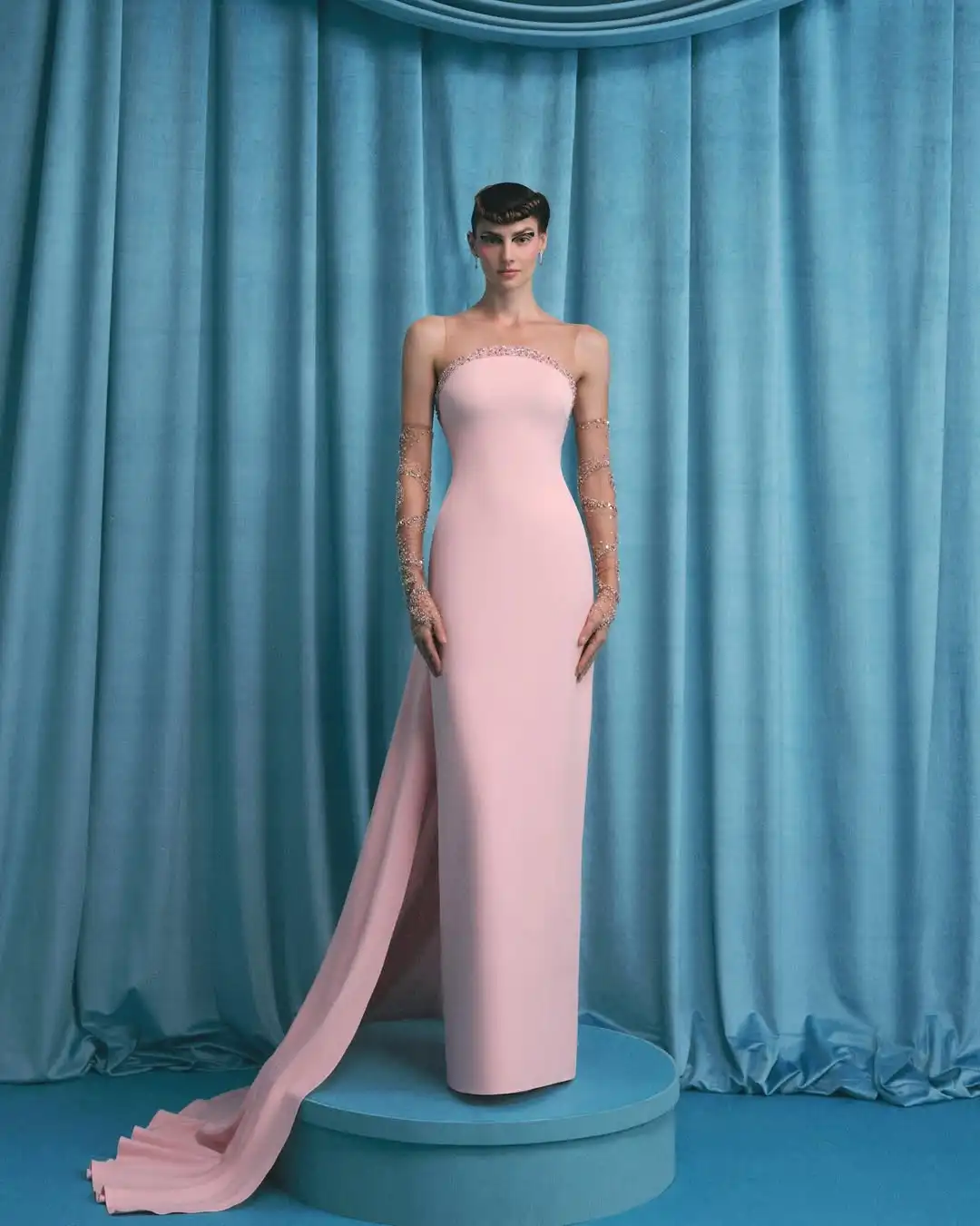 

Ofherown Pink Strapless Beaded Crystal Evening Dress with One-Piece Train Elegant Formal Prom Gowns for Wedding Party Customized