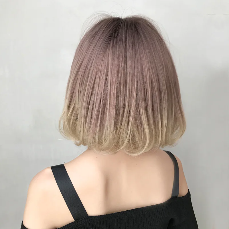 باروكة شعر قصيرة مع شعر مموج، شعر ذهبي قصير متدرج، وغطاء شعر علوي كامل، شعر طبيعي للحفلات التنكرية، ملابس يومية