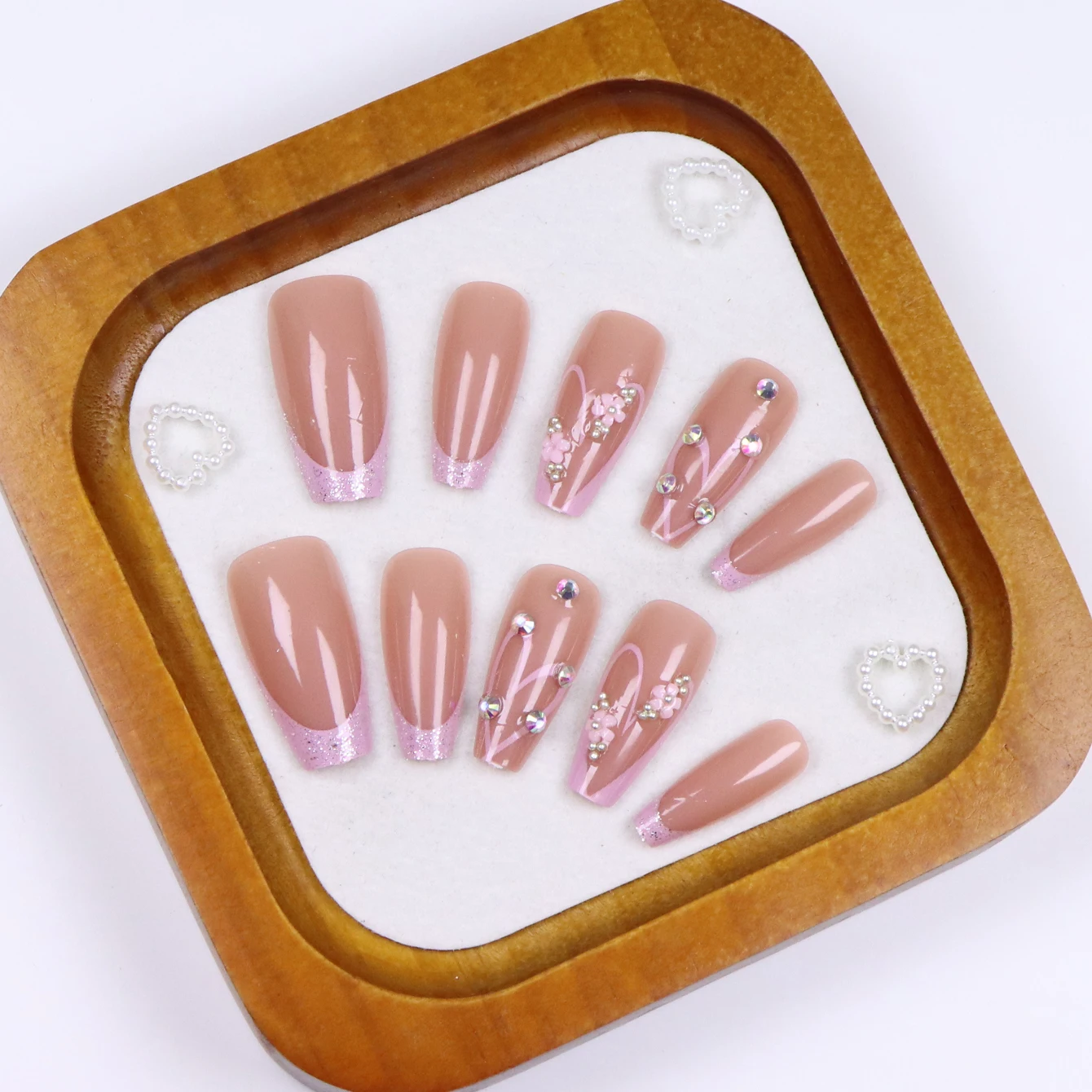 10 SZT. Francuskie sztuczne paznokcie akrylowe, pełne pokrycie, naturalny róż, odpowiednie dla kobiet, wzór kwiatowy, zdobione cyrkoniami.