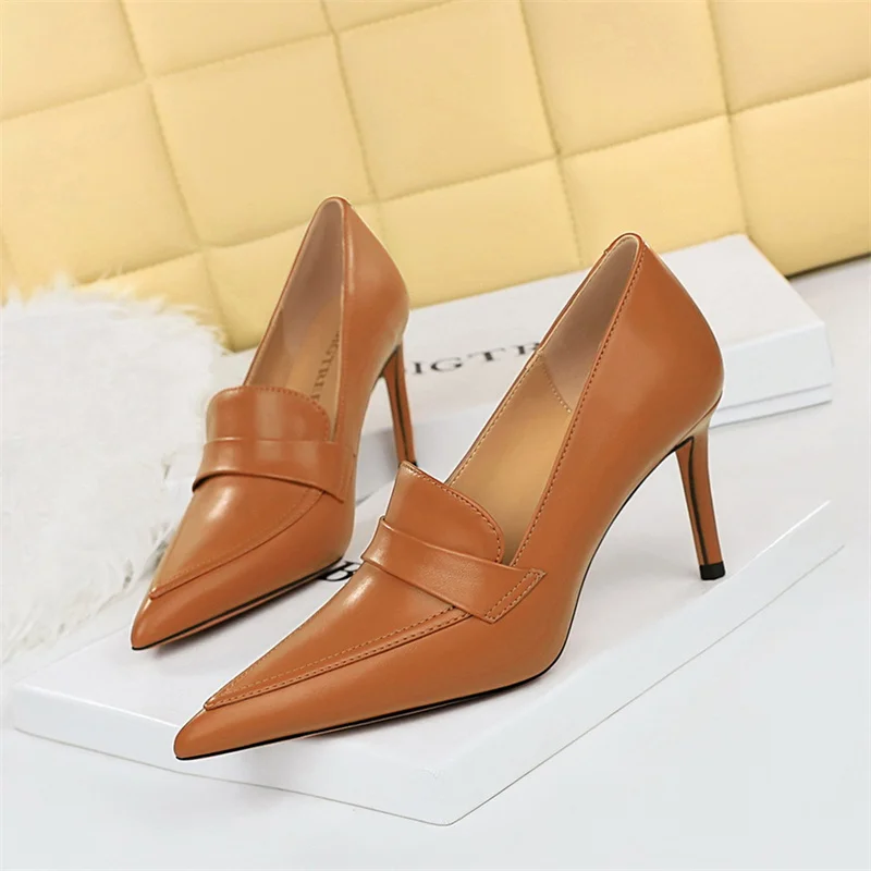 Elegant Women High Heels Pumps Wedding Bridal Classic Leather Retro Pointed Toe Slip On Brown Black Office Party Single Shoes