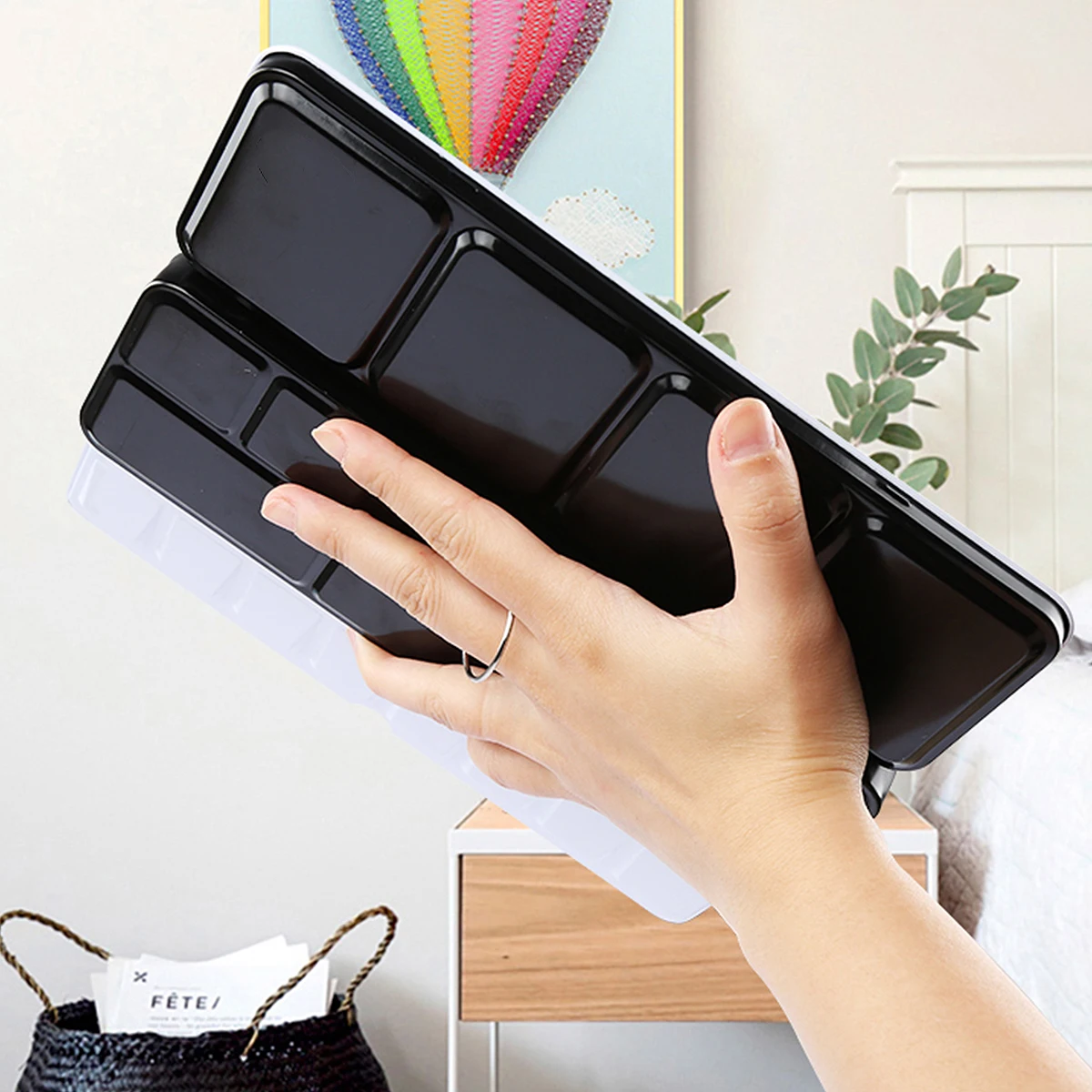 

Empty Watercolor Tins Palette Box Black Reusable Sturdy Portable Artists Students Travel Outdoor Home Studio Paint Case
