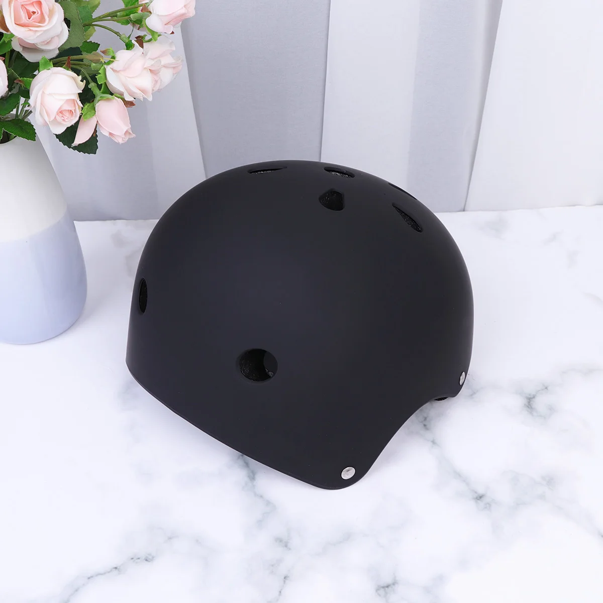 سلامة الكبار باللون الأسود مقاس S 49-53 سم وسادة بلاستيكية قوية عالية الكثافة هدية معدات ركوب الخيل