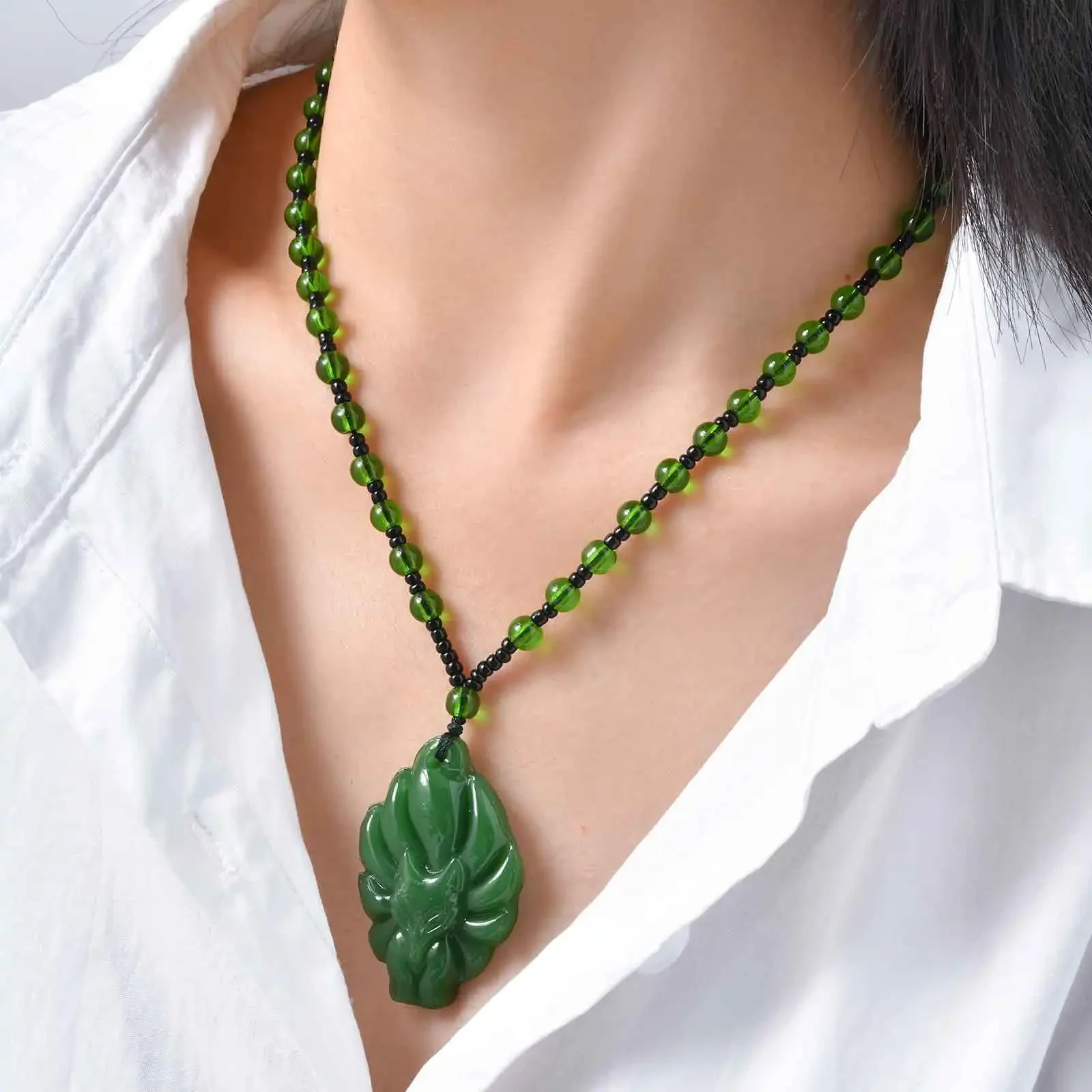 Green Imitation Jade Nine Tailed Fox Pendant,Beaded Rope Chain Hand-Carved Necklace,Chinese Amulet Women's Lucky Jewelry Gift