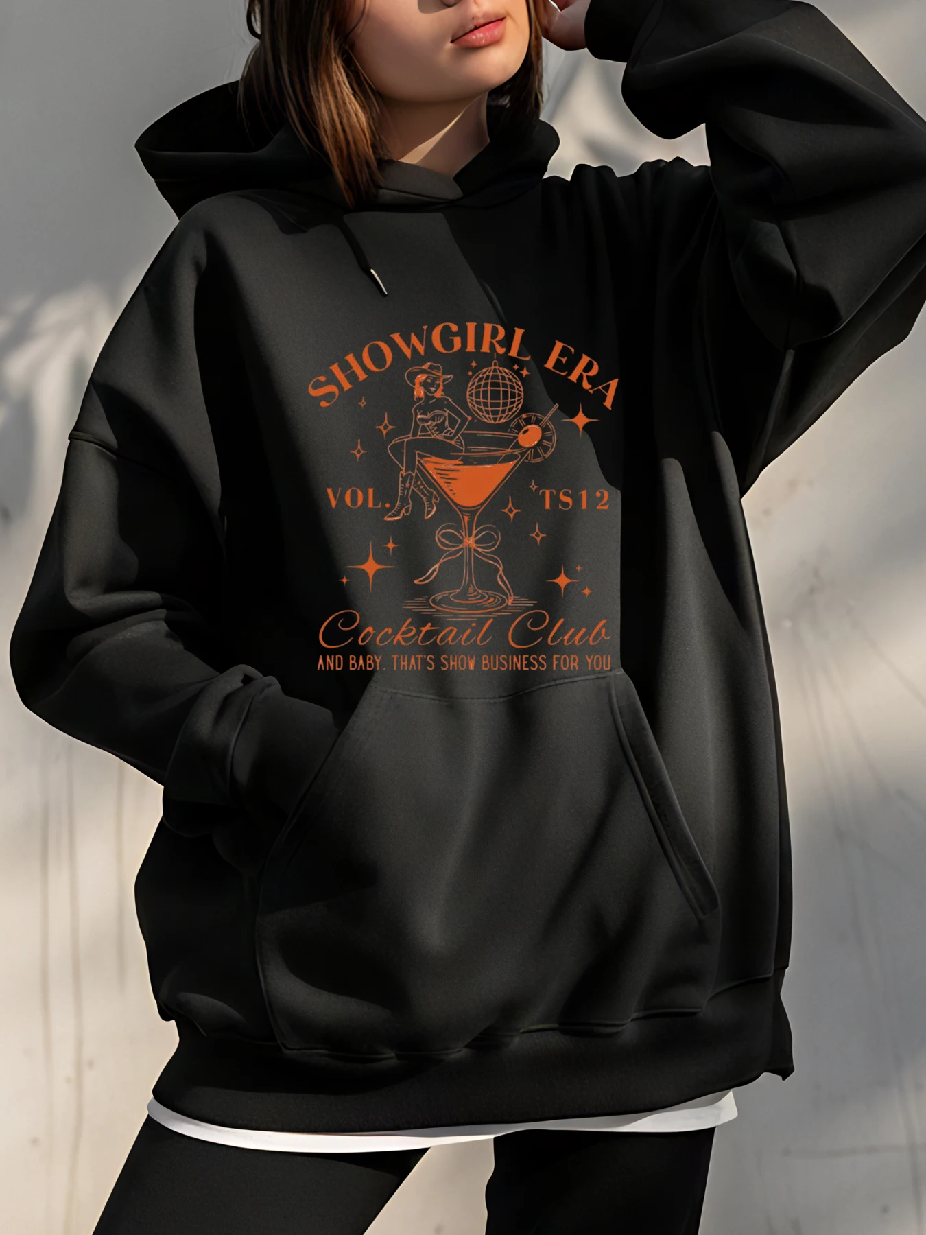 

Толстовка с капюшоном для коктейльного клуба Showgirl Era с принтом, женская повседневная уличная одежда, модная толстовка больших размеров, женская одежда в городском стиле