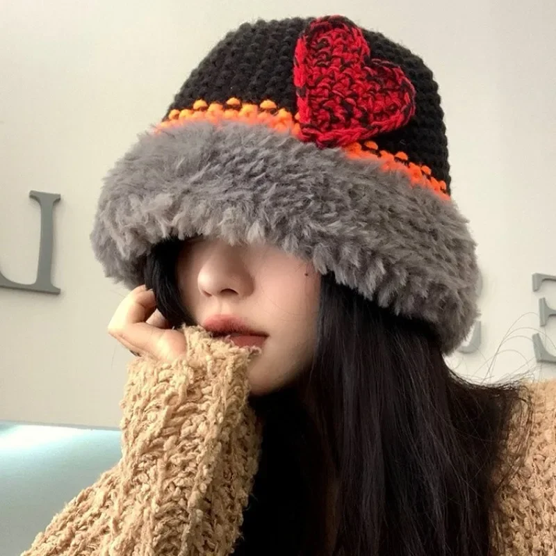 Gorro de punto grueso y cálido de felpa para mujer, gorro de pescador con bordado de corazón, sombreros de cubo Harajuku Retro Unisex para otoño e invierno