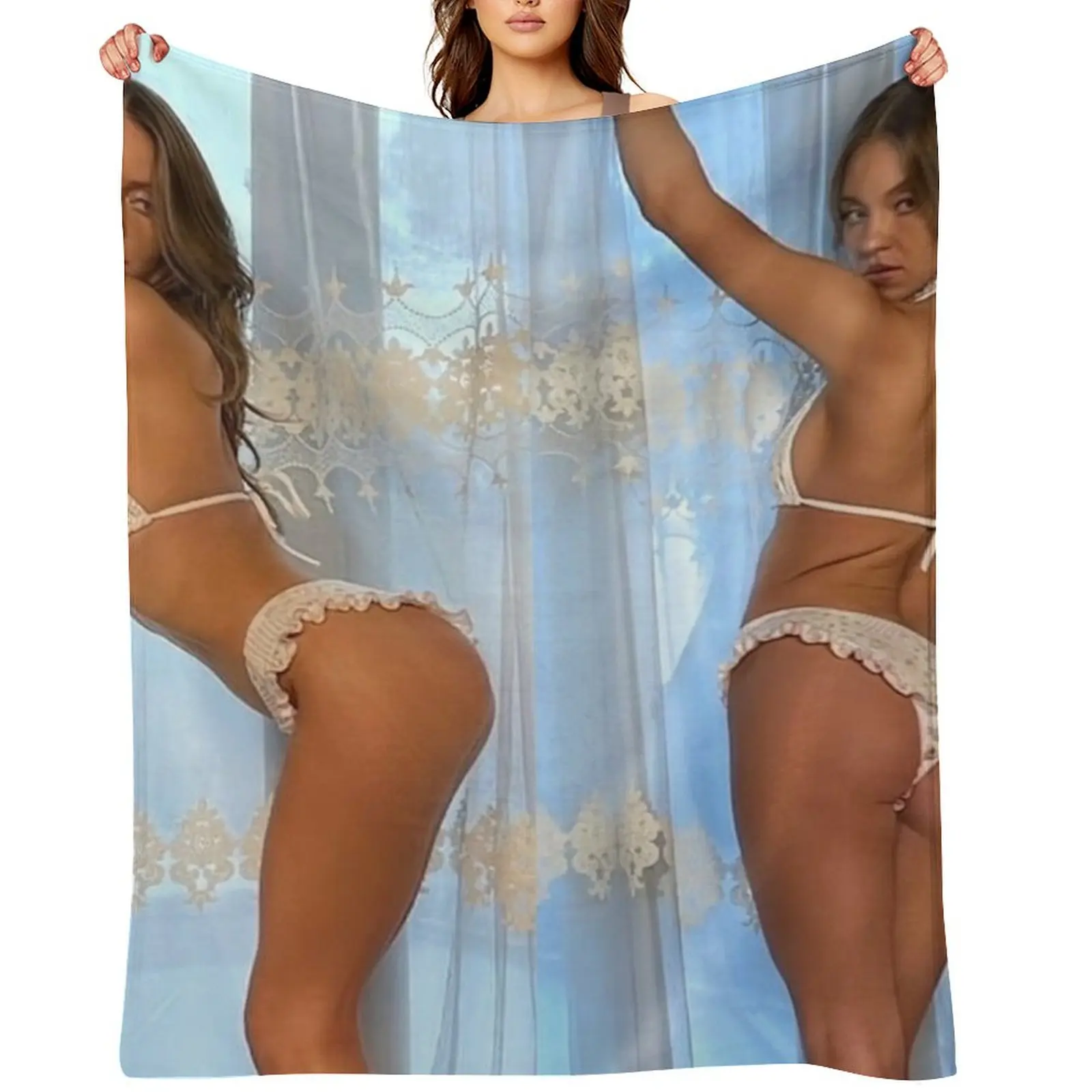 

sydney sweeney aesthetic Throw Blanket Thermals For Travel halloween Large Blankets