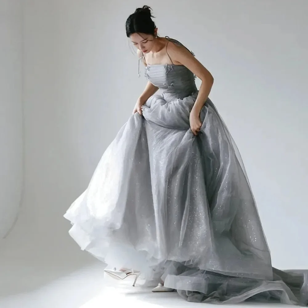 Customized Grey Tulle Bridal Gown Spaghetti Straps Exquisite 3D Floral Applique Back Elegant Party Dress for Wedding Photo Shoot