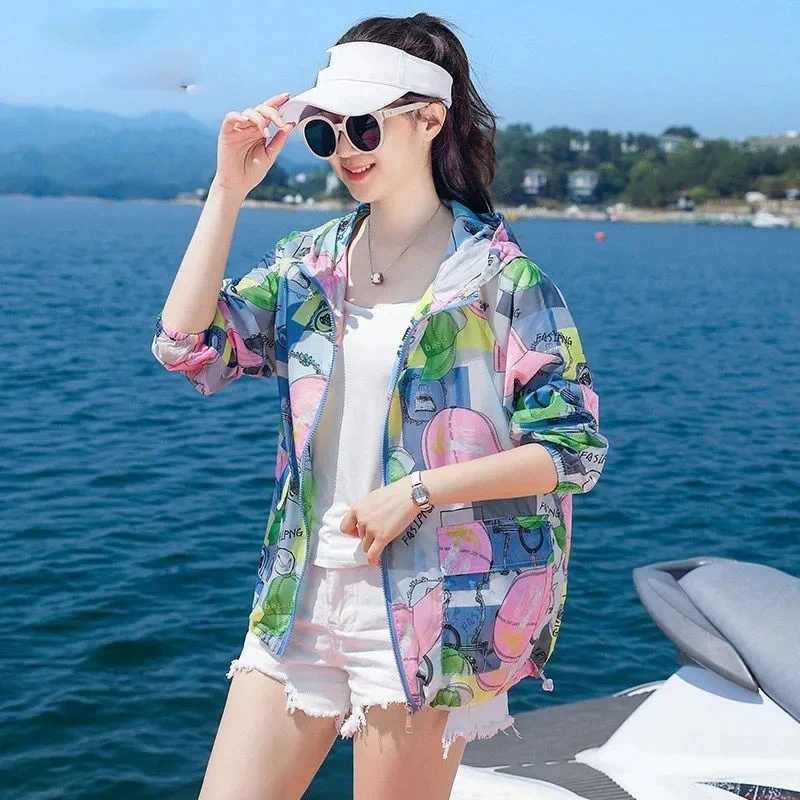 Women\'s Summer Jacket New Sun Protection Clothing Women Thin Loose Hooded Print Breathable UV Beach Coat Outerwear Top Femme