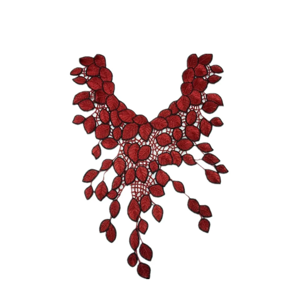 Patchs de collier brodés en Nylon Soluble dans l'eau, 2 pièces, en forme de feuilles, motif creux rouge foncé, accessoires pour vêtements pour femmes
