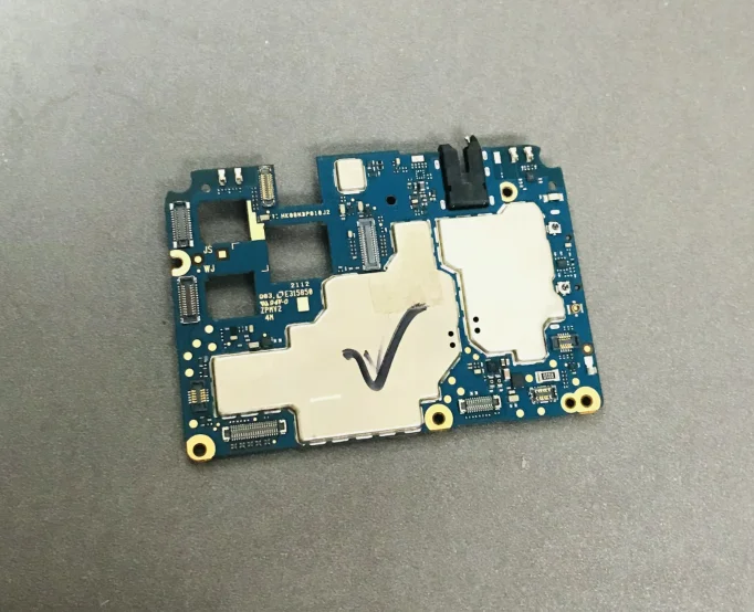 

Оригинальная материнская плата 4G RAM + 128G ROM, материнская плата для OUKITEL C22 MT6761 Oaud Core 5,85 "HD +