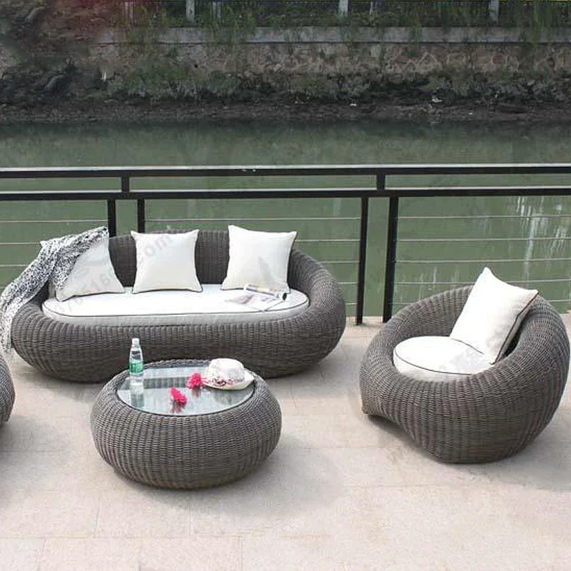 Nordic Minimalism Rattan Chair Sofa Outdoor Courtyard Gazebo Sofa Creative Weaving Design Simple Style Recliner Sofa Tea Table