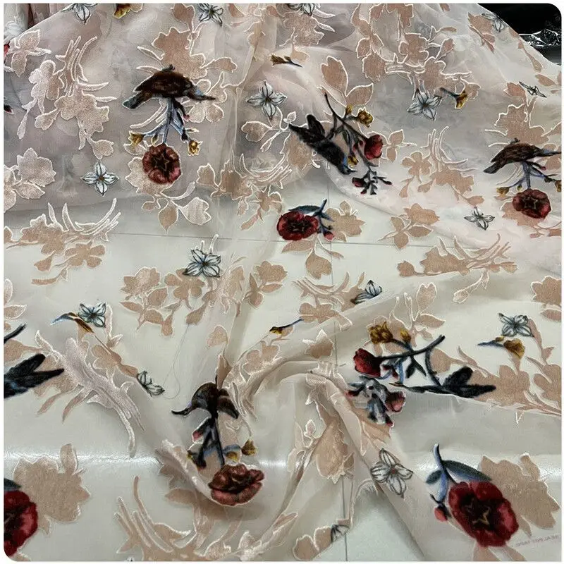 라이트 핑크 인공 실크 바닥 천 중공 Pleuche 드레스 Cheongsam 셔츠 의류 스커트 패브릭