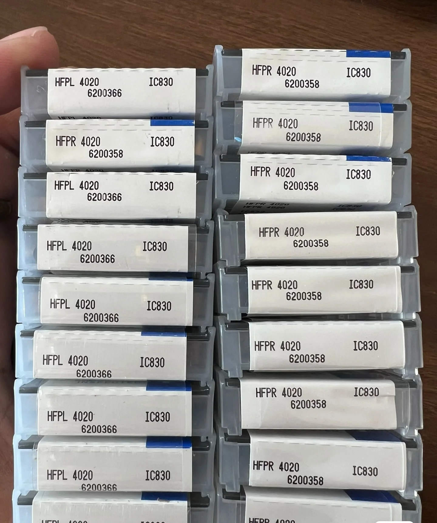 

Hard alloy cutting blades HFPR 4020 IC830