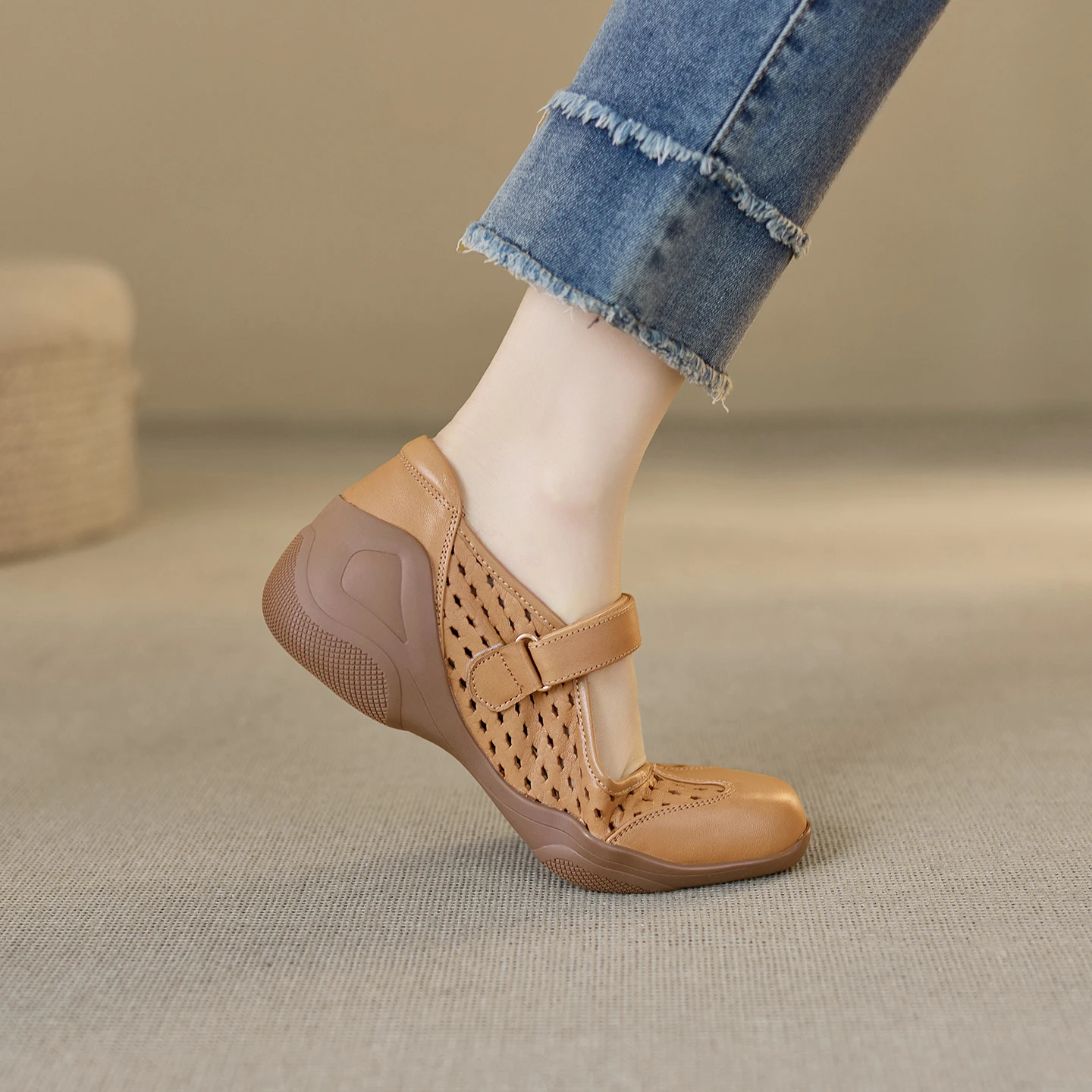 

sheepskin hollow-out Casual Shoes square toe narrow band hook&loop Mary Jane flats high quality soft comfort Women Sandals