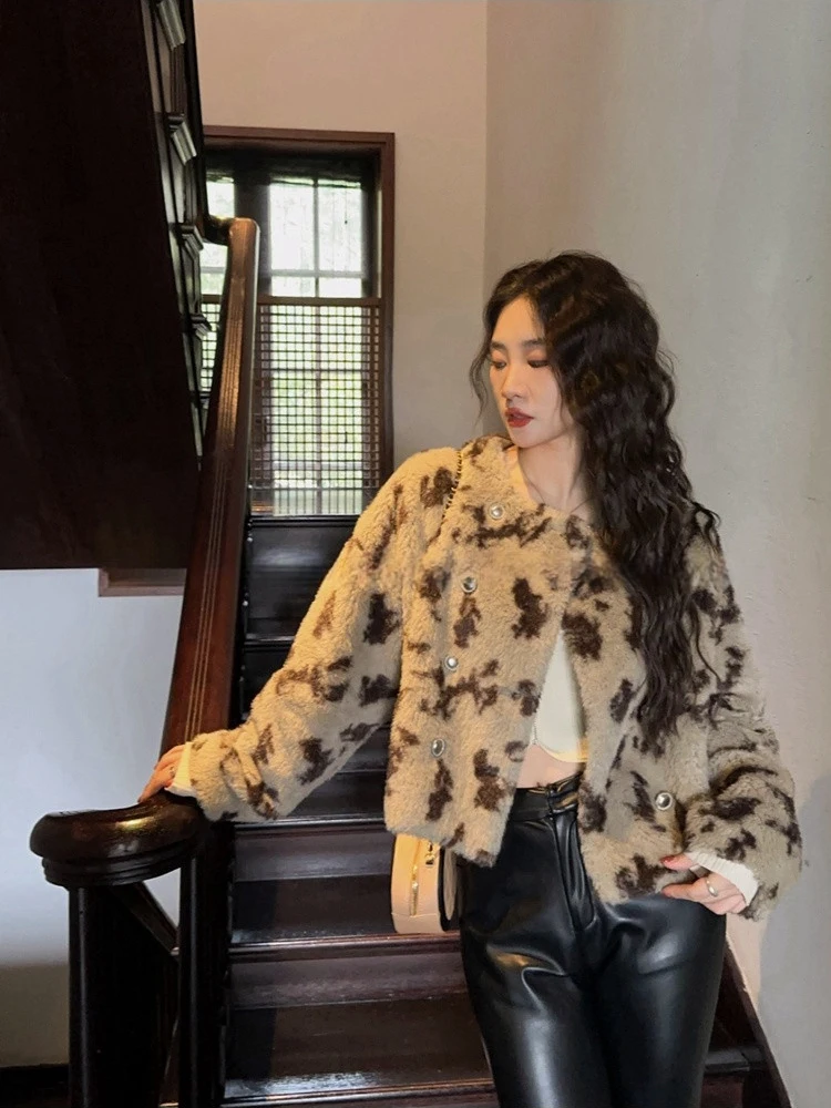 

Winter Thick Faux Fur Jacket Women Korean Sweet Fluffy Warm Faux Fur Crop Coats Vintage Loose Luxury O Neck Fur Short Outerwear