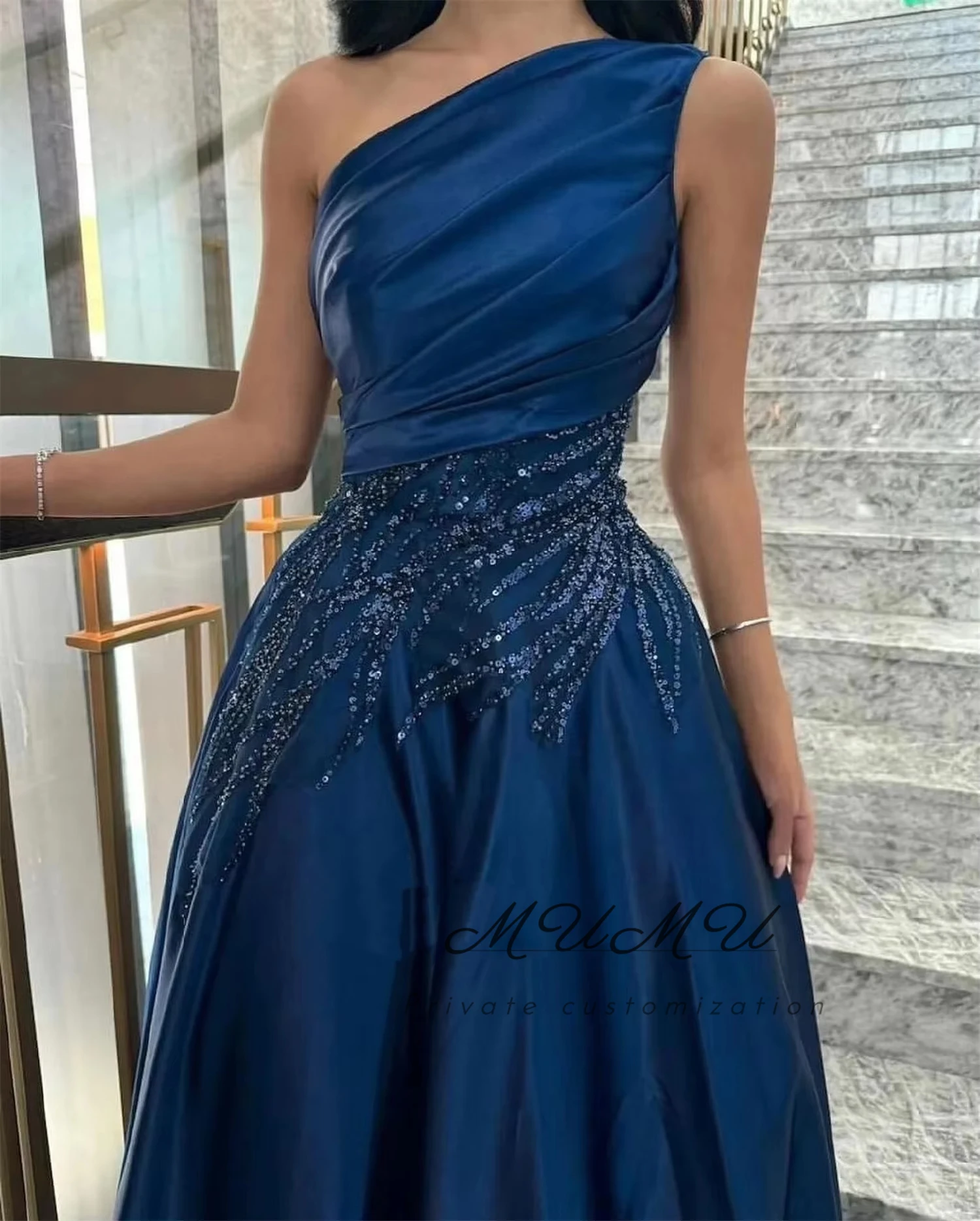 فساتين حفلات أنيقة مخصصة من MuMu 2025 فستان سهرة نسائي فساتين شهرة للمناسبات الخاصة