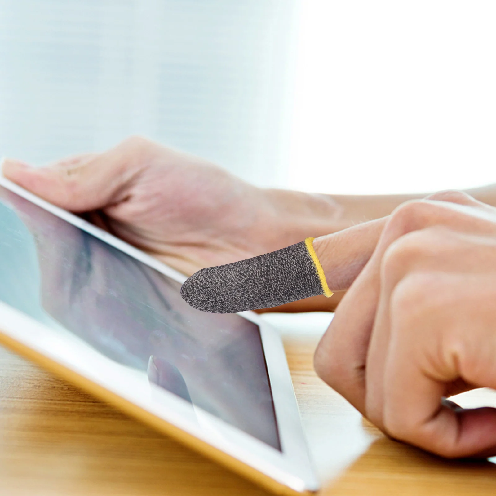 30 قطعة من أكمام أصابع الألعاب المصنوعة من الألياف الفضية قابلة للتنفس ومطاطة ومضادة للعرق لحماية أصابع الألعاب لاستخدام الشاشة #4