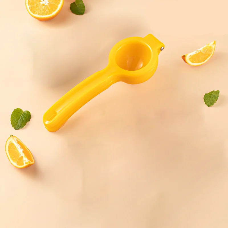 Kitchen tools suitable for citrus Lemons can be washed in the dishwasher in manual juicers Lemon and lime juicers