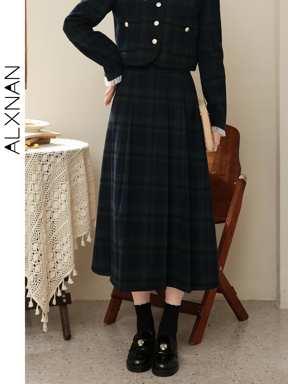 

ALXNAN Black Wool Skirt Long A-line High-waist Office Lady Pleated Skirts Women 2025 Fall Loose-fit Female Clothing LXN32066BSQ