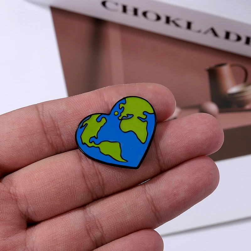 Love Earth Enamel Pins Custom Heart Shape Planet Brooches Lapel Badges Environment Protection Jewelry Gift for Kids Friends