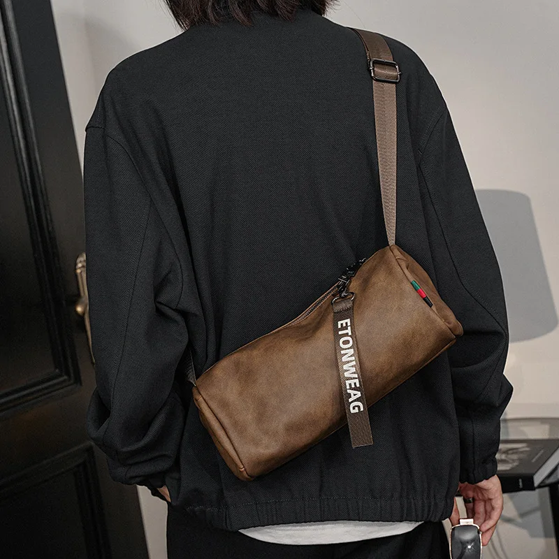 Thickened round barrel crossbody bag for men and women, large-capacity lightweight single-shoulder bag, travel backpack
