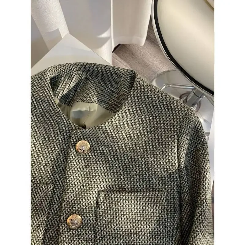 Woman's Autumn/winter French Small Fragrance Short Tweed Suit Jacket Retro Solid Color Round Neck Single-breasted  