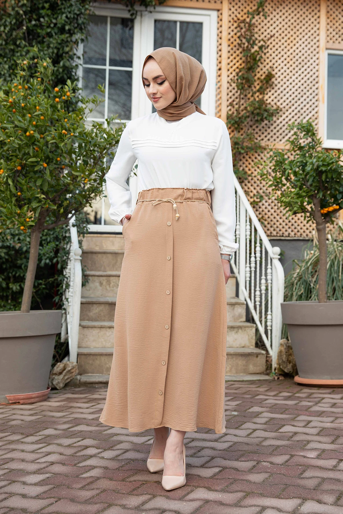 Aerobin Button Skirt E-Beige