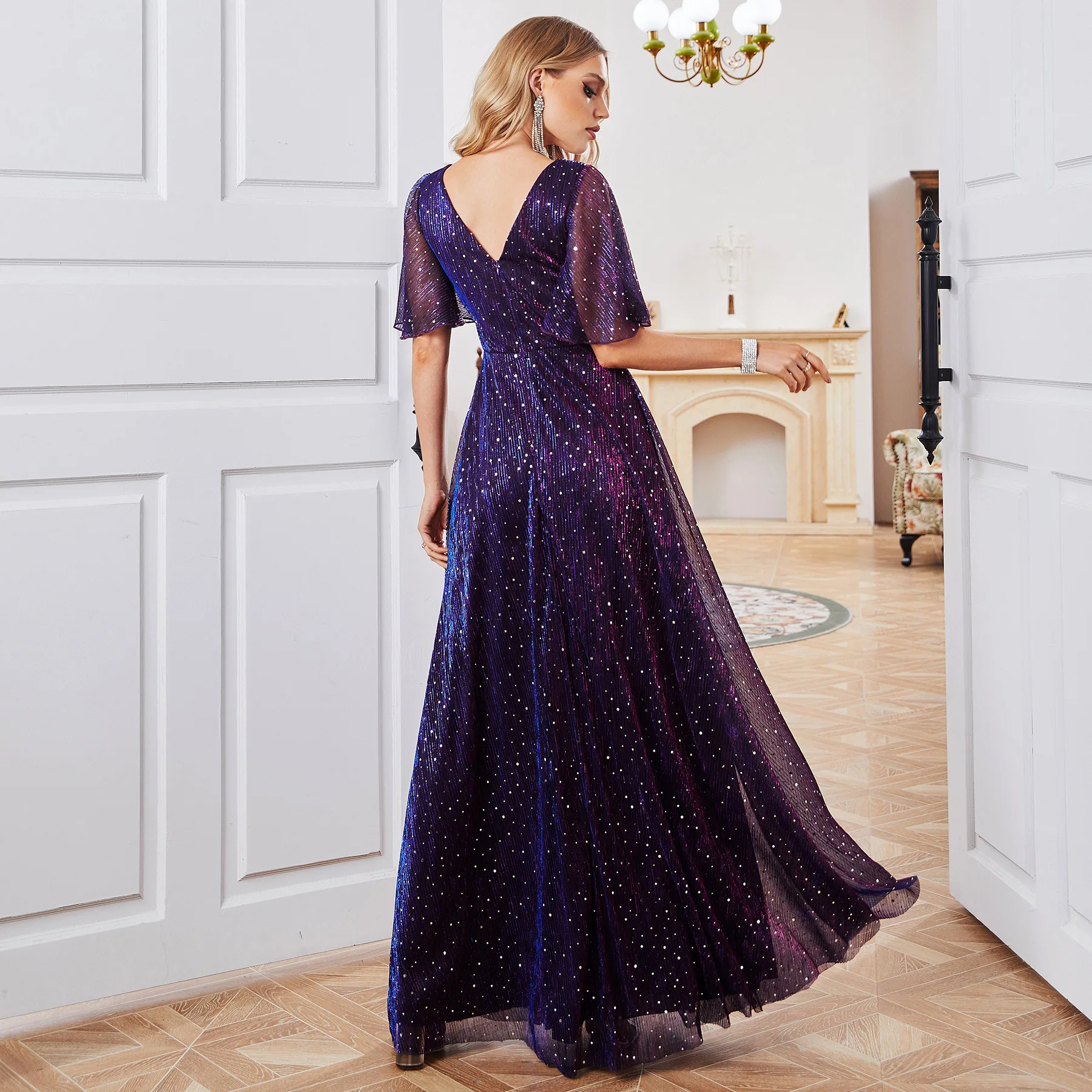 Abito da sera Ele ort Sve Nuovo arrivo estivo transfrontaliero da donna Dr a vita alta in tessuto di velluto con scollo a V profondo