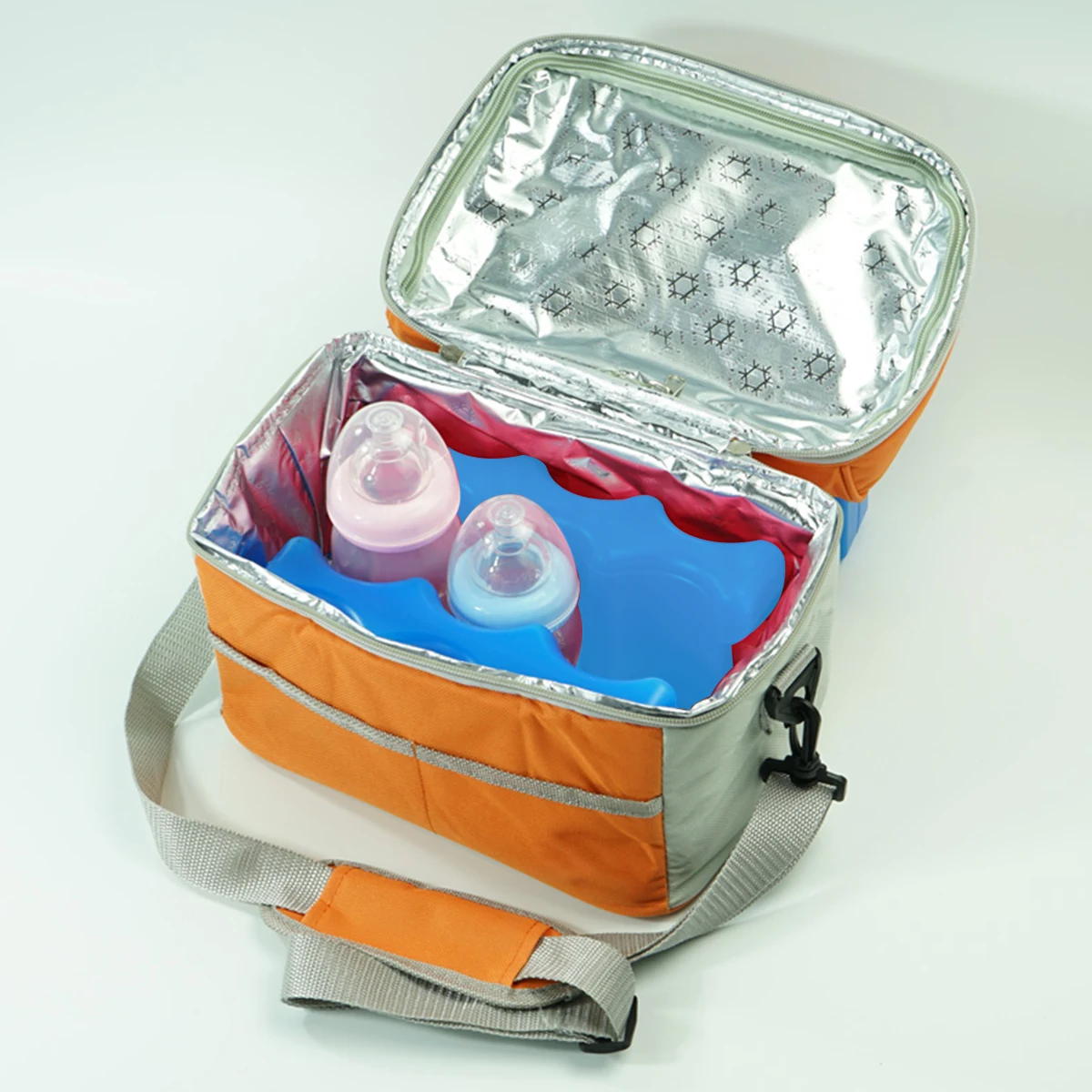 

2pcs Wave Ice Box Reusable Food Grade Material Tight Keeping Kitchen Storage Containers Ice Pack Mold