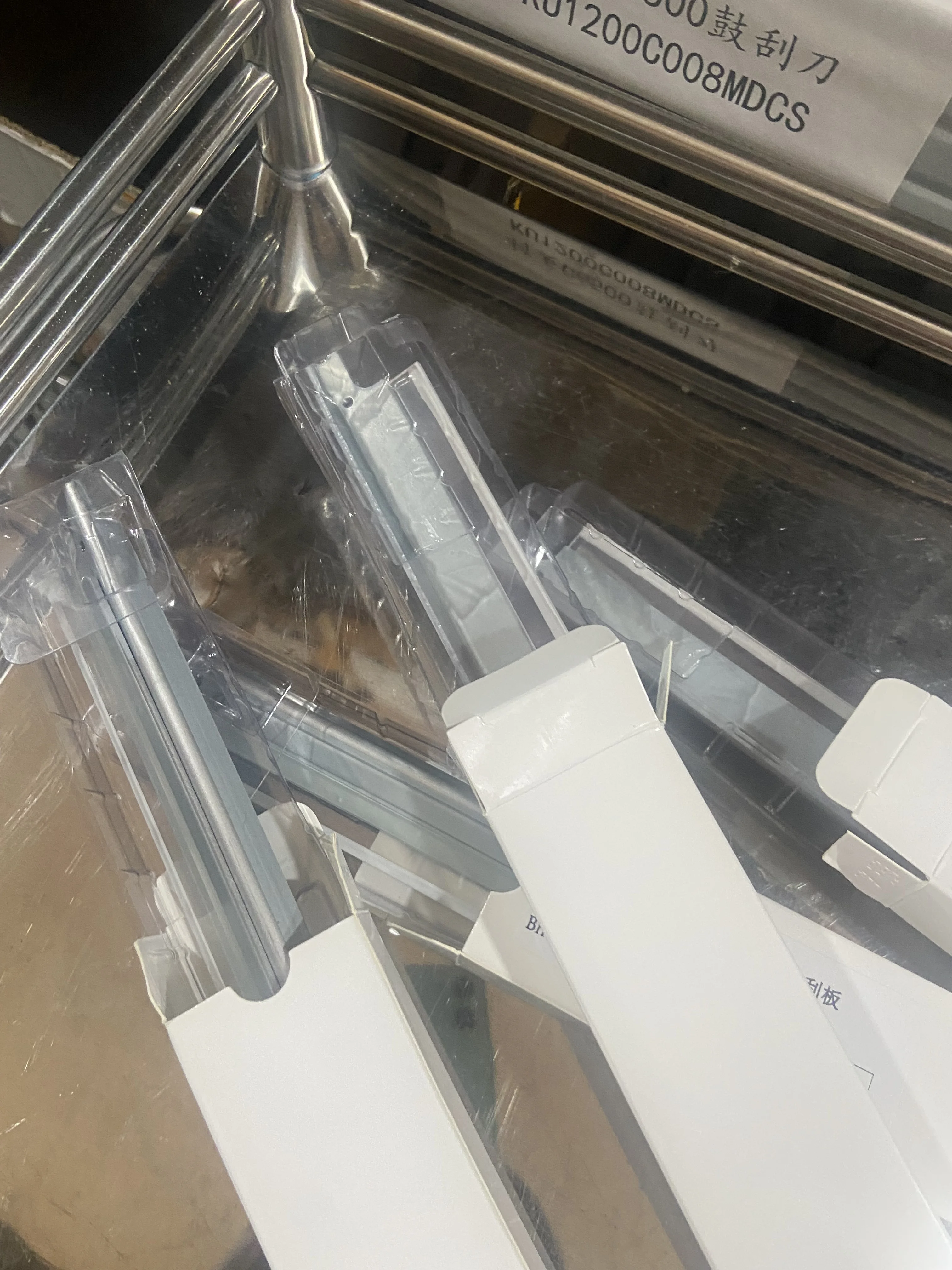 

2 шт. A03U330300 лезвие для чистки барабана для Konica Minolta bizhub Pro C5500 C6500 C500 C5501 C6501 C6000 C7000 C8050 лезвие стеклоочистителя