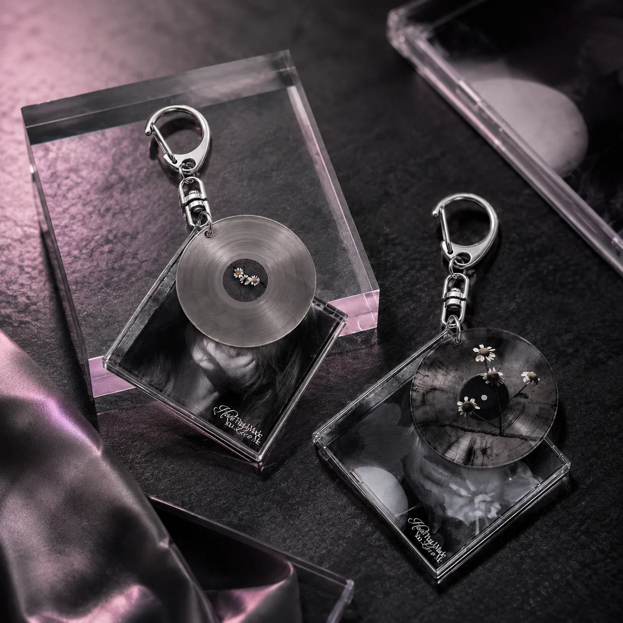 Aau/Ag Schlüsselanhänger, Ari, Arianators, Ariana Grande, DIY personalisiertes Idol-Merch-Geschenk für Freunde zum Geburtstag, Star-Schlüsselanhänger, Schlüsselanhänger-Kollektion, exquisite Dekorationen, exquisite kle – Detail 4