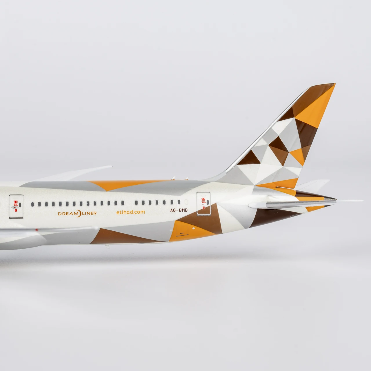 56032 سبيكة تحصيل طائرة هدية NG نموذج 1:400 الخطوط الجوية الاتحادية "Dreamliner" بوينغ B787-10 دييكاست طائرة طائرة نموذج A6-BMB